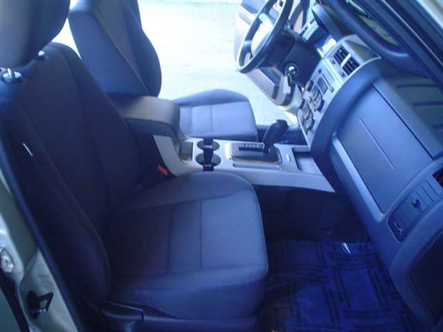 Ford Escape 2011 photo 13